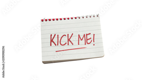 Foto Kick me note stick text on paper funny prank isolated on transparent background