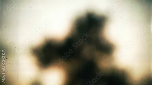 Photos Blurry silhouette, dark shape, mysterious figure, abstract background, foggy atm
