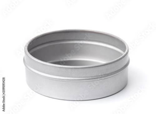 Open empty metal round container
