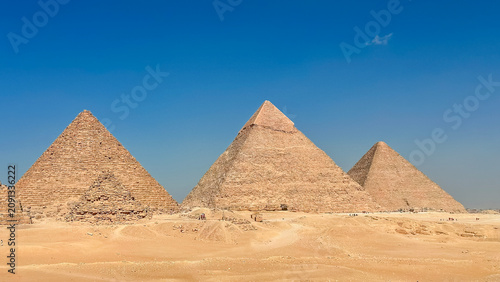 Fotografie The majesty of the Egyptian pyramids, Cairo, Giza