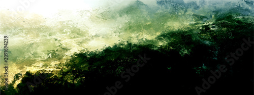 Foto Misty mountain peaks shrouded ethereal fog, dramatic lighting illuminates lush green forest canopy, conveying mystery awe