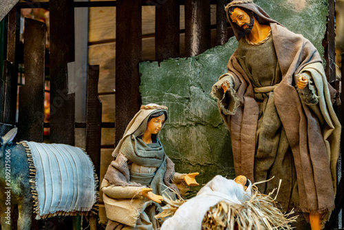 Cuadro en lienzo Nativity scene with virgin Mary, Joseph and baby Jesus in Bethlehem stable