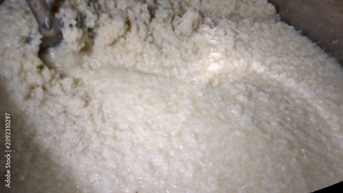 Korea rice wine makgeolli brewing process nuruk taro ingredient brewery alcohol liquor 한국 막걸리 제조과정 막걸리재료 누룩 쌀 토란 주조 양조 술 쌀막걸리 발효 가공 생산 식품 원료 곡물