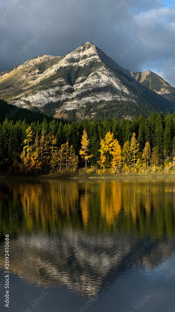 Obraz premium Wonderful landscape in mountains 
