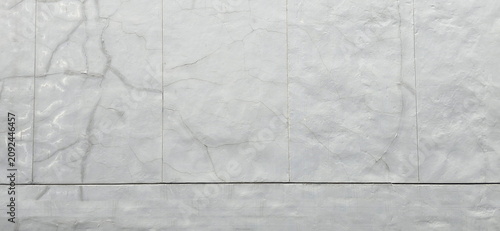 Photos Hairline cracks on the wall