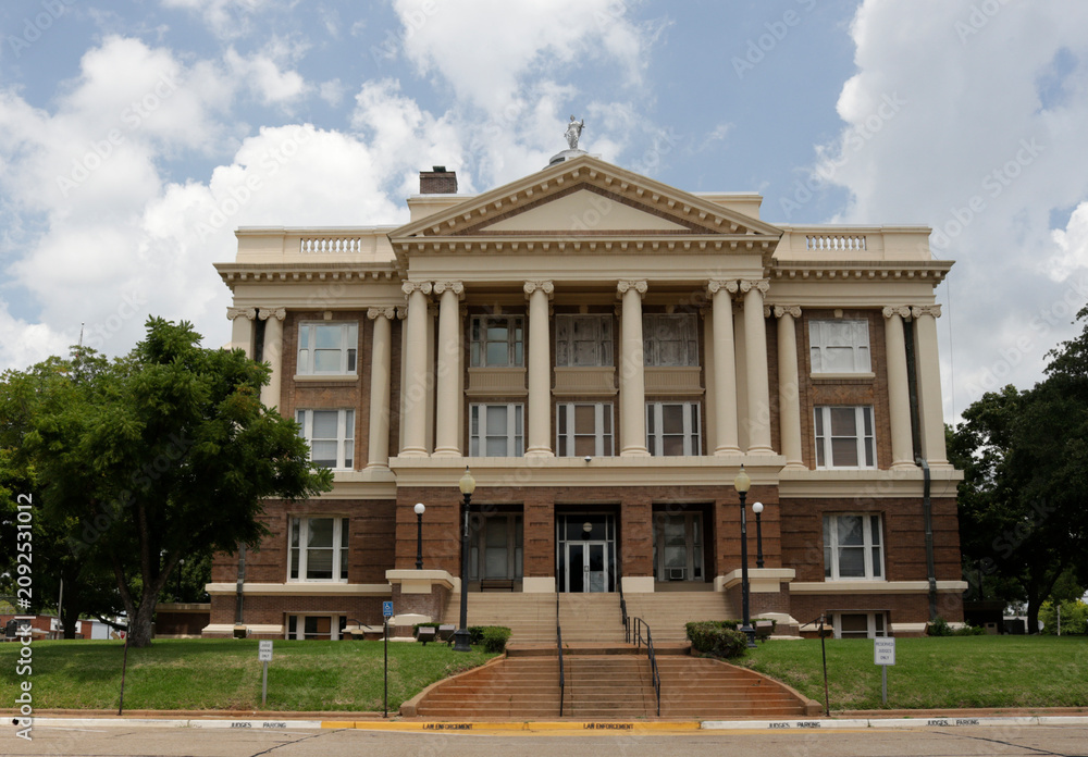 Fototapeta premium Anderson County Courthouse Located in Palestine, Texas