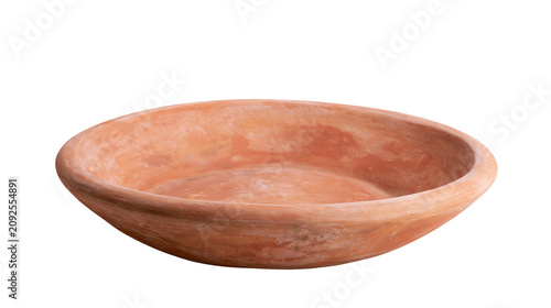 Photos Unglazed terracotta shallow plant saucer, isolated on transparent background
