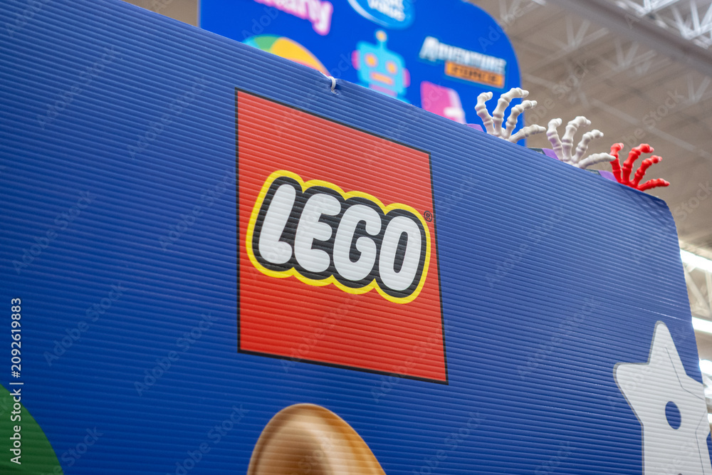 Naklejka premium Lego logo, owned by The Lego Group, inside the toy section of a supermarket. Jalisco, Mexico, July 20, 2026.