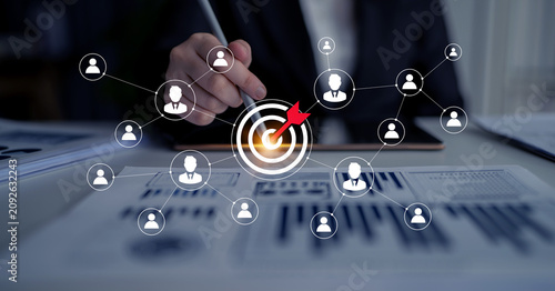 Cuadro en lienzo Professional business concept showing focused target and collaboration in a modern office