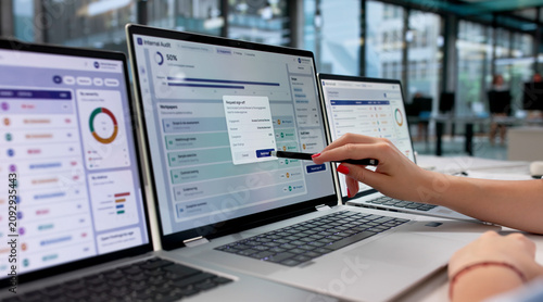 Photos Young Woman Reviews Software Dashboard Data