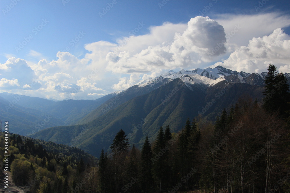 Obraz premium mountains and clouds