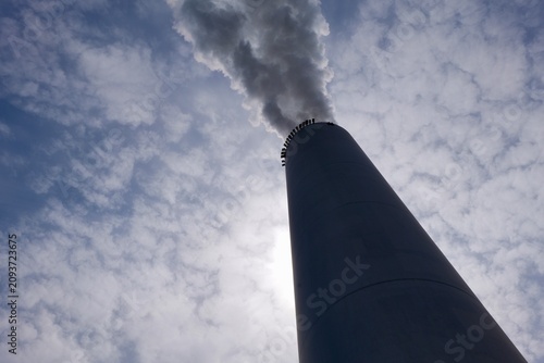 Canvastavla smoke from a chimney