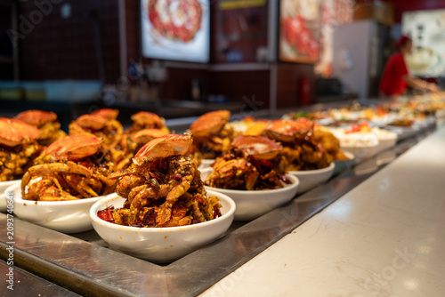 Canvas Print Spicy Crab Dishes Displayed at Asian Seafood Market
