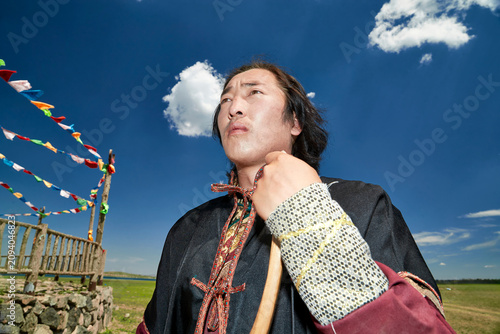 Fotografija Archers performing at the Naadam Festival on the grasslands