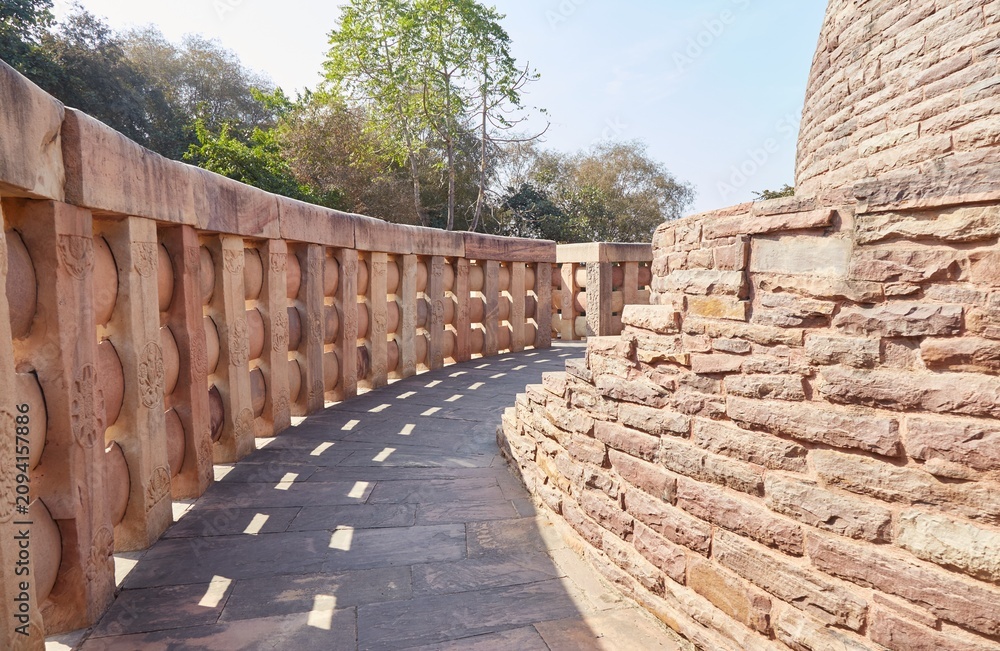 Fototapeta premium The impressive Stupa 2 at Sanchi, Madhya Pradesh