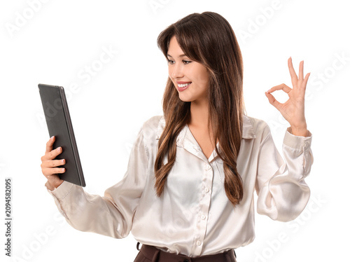Beautiful young businesswom...