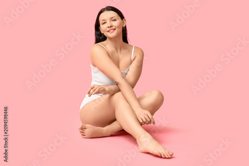 Body positive woman in unde...