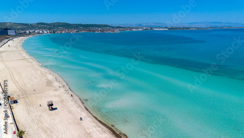 Canvas Print Aerial view of the long white sand beach and turquoise sea in Ilica Cesme Izmir