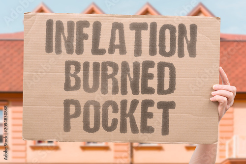 Fotografía "Inflation Burned Pocket" Rising costs reduced purchasing power