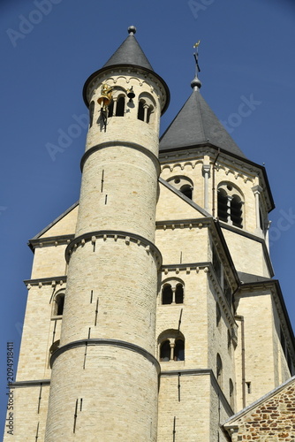 Фотография L'un des clochetons de l'imposante collégiale Sainte-Gertrude à Nivelles (Braban