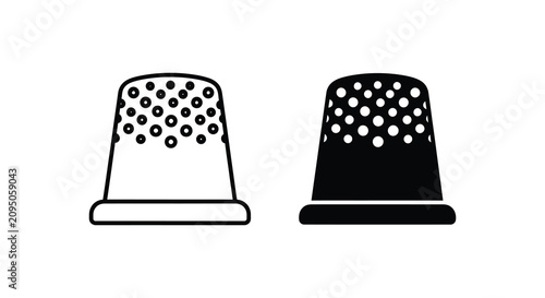 Foto Two Metal Thimbles With Perforated Tops Black And White Silhouette