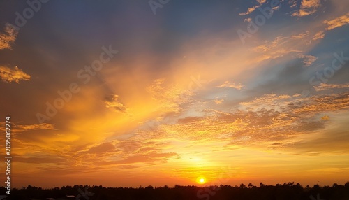 Golden Sunset Sky Yellow Sun Sky Clouds In The Evening Summer Season Golden Hour Well Nature Banner Sky Backgrounds