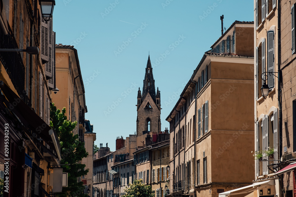 Obraz premium The wonderful architecture of the historic city of Aix en Provence