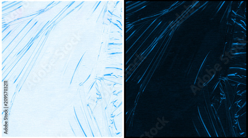 Foto Abstract ice crystal patterns on glass, frozen winter window texture in blue and
