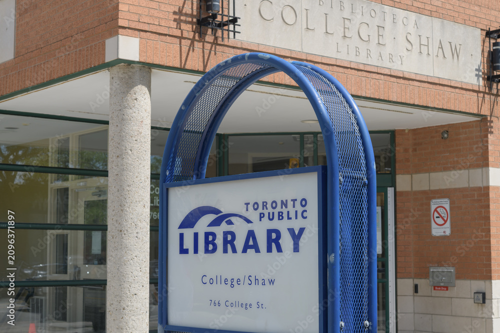 Obraz premium exterior building and sign of Toronto Public Library - College/Shaw Branch, located at 766 College St