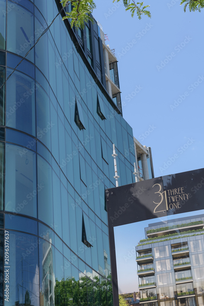 Obraz premium street sign and residential tower known as 321 Davenport, a condominium complex, 321 Davenport Rd, Toronto