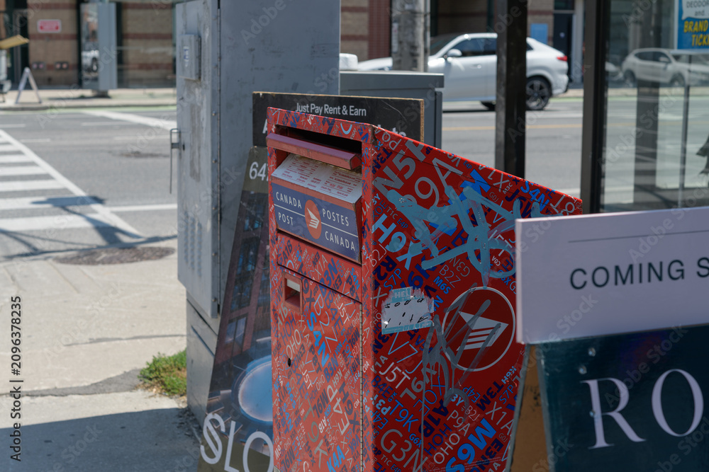 Obraz premium Canada Post mail box in Toronto