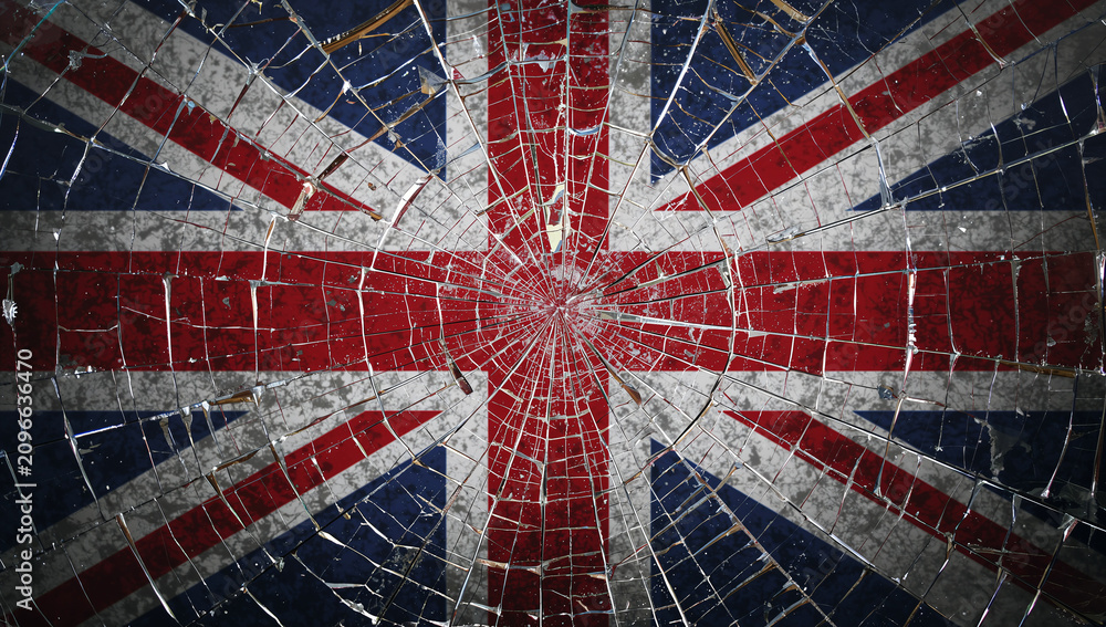 Fototapeta premium 放射状に砕けた透明ガラス越しに見えるイギリス国旗の概念写真