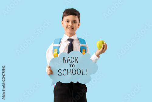 Little boy holding speech b...