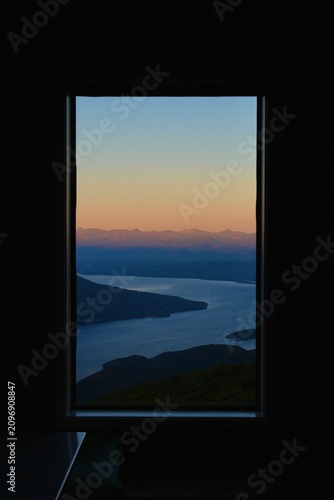 Obraz na płótnie Sunset over Lake Te Anau, New Zealand