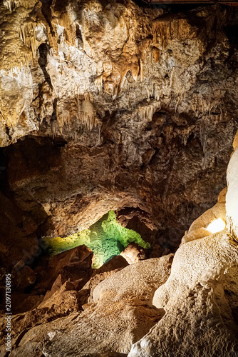 Obraz na płótnie Green Lit Cave Formation in New South Wales