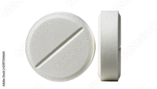 Foto Isolated white round medical tablet, scored for easy dosage splitting, health tr