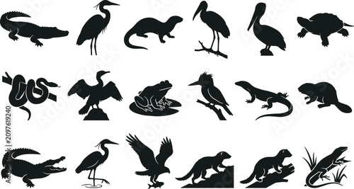 Fotografía Wetland and swamp animal silhouette collection featuring crocodiles birds reptil