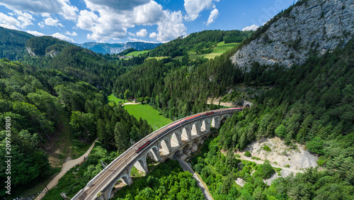 Foto Aerial panoramic view of the Semmering Railway viaduct in the Austrian Alps