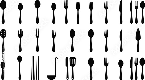 Tableau sur toile Kitchen utensils cutlery and silverware black silhouettes icons set with spoon f