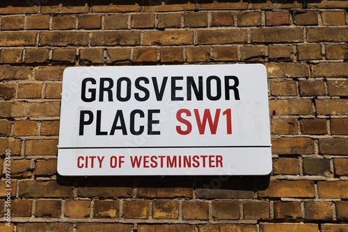 Canvas Print イギリス・ロンドン中心部のGrosvenor placeにある標識