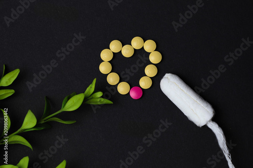 Cuadro en lienzo Women's health, treatment of women's diseases