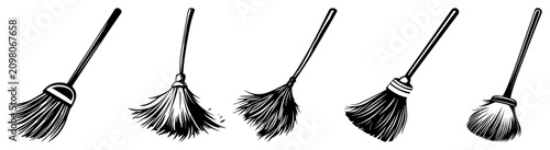 Foto Wooden broomsticks and witch brooms collection in hand drawn sketchy style