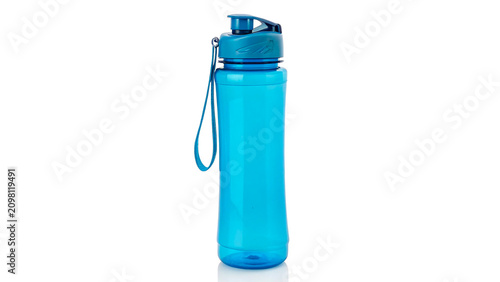 Blue plastic sports water bottle dynamic liquid hydration fitness gear isolated on transparent background