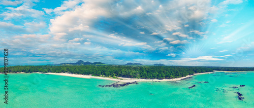 Cuadro en lienzo Panoramic aerial view of Mauritius beach  of Ile Aux Cerf Beach island golf club
