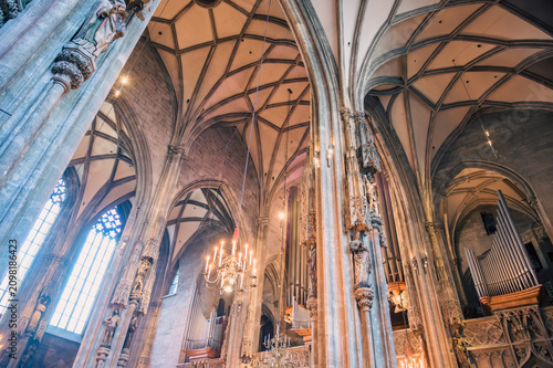 Photos Vienna, Austria - June 4, 2022: A stunning view of St