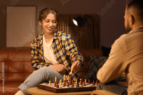 Smiling young woman in a pl...