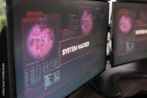Fotografía Desktop screen filled with system hack warning notifications, showing a security breach alert and malicious bug penetrating firewall security