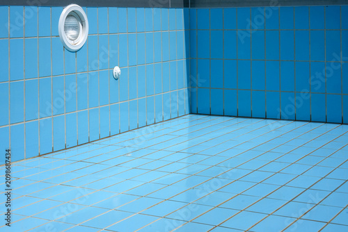 empty pool during summer with no water at all