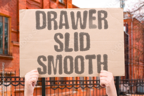 Tableau sur toile "Drawer Slid Smooth" The compartment moved easily