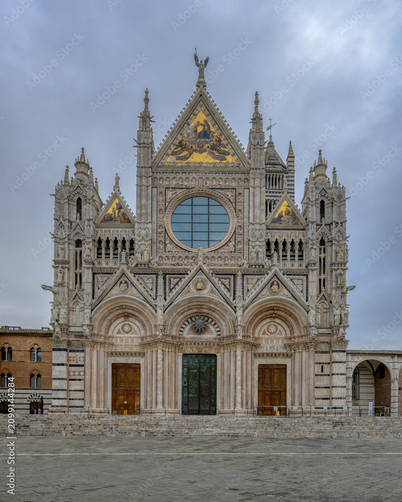 Obraz premium Siena, Italy- 14th April 2026 - A view of the Siena Cathedral or Duomo di Siena